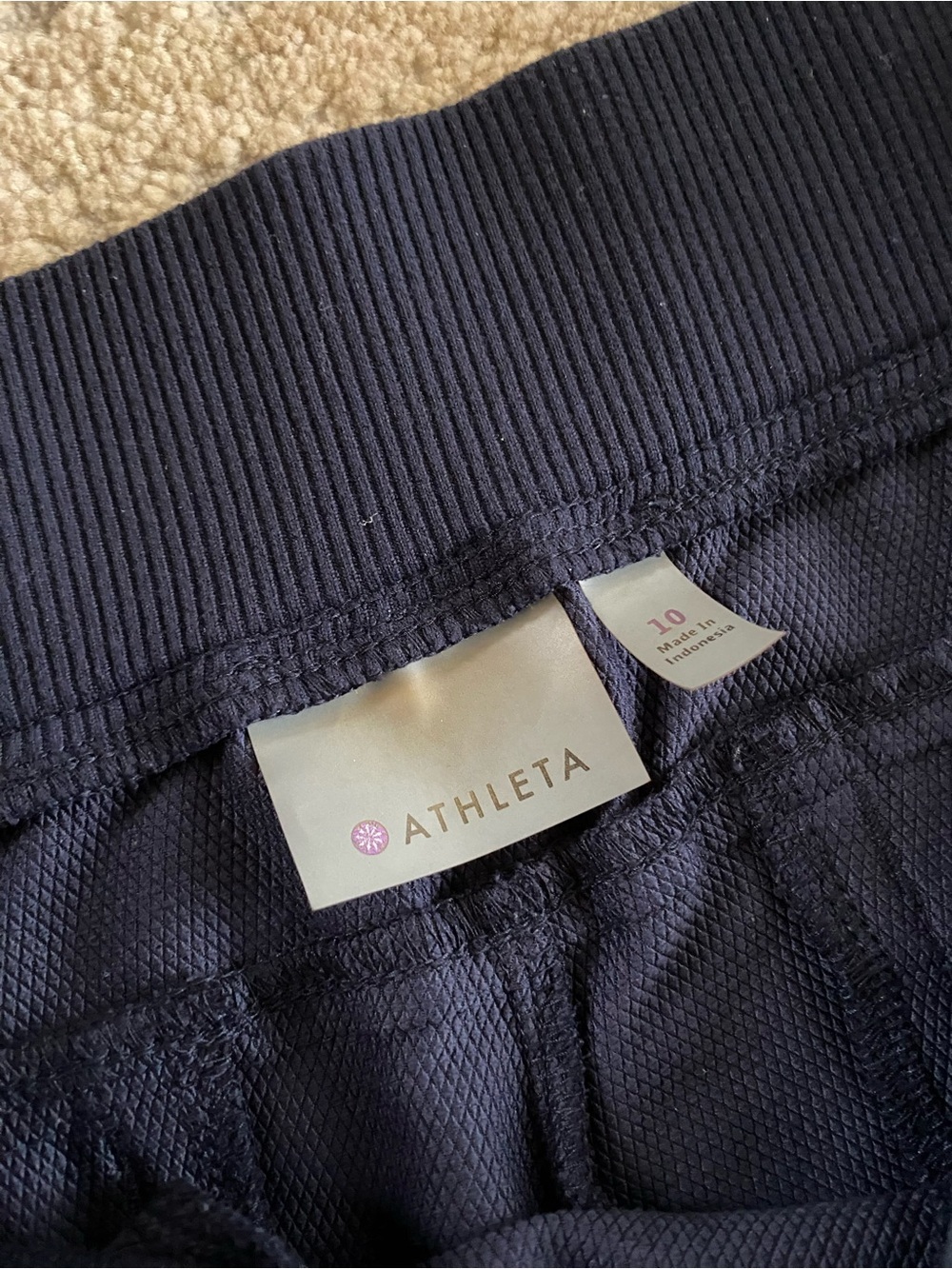 Athleta Midtown Trouser Pants Wide Leg Mid-Rise Luxe Pull-On Pant Relaxed Fit 10 - Picture 8 of 11